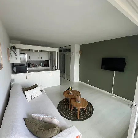 Apartment Cyprien Sea View *